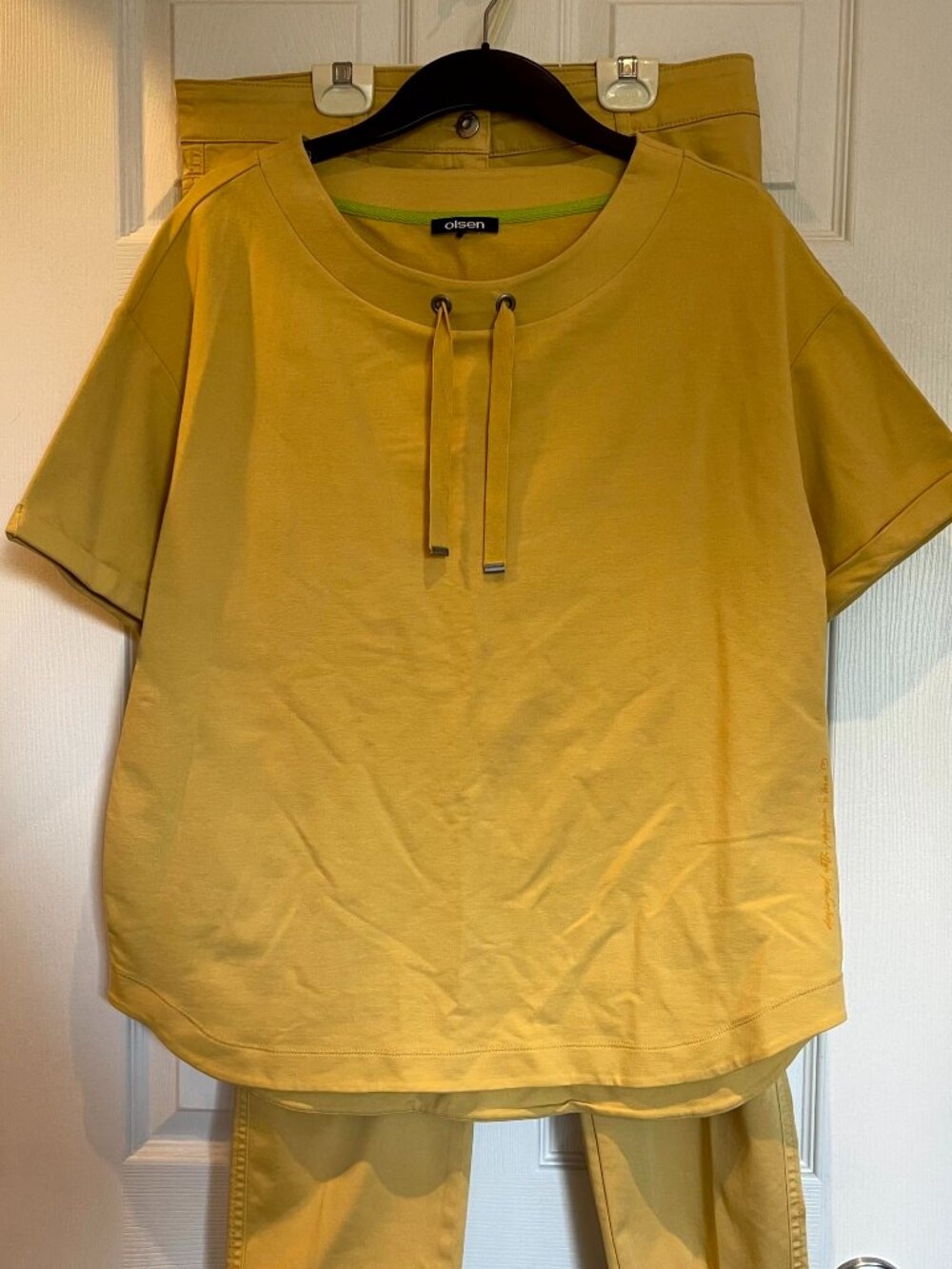 Light mustard Olsen set